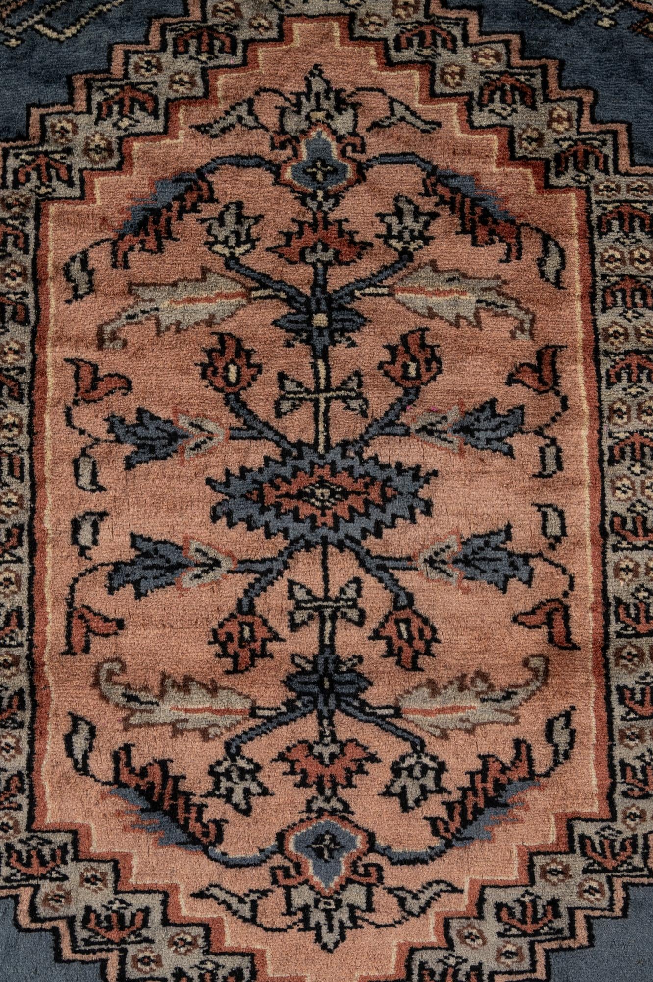 4' 2 x 5' 8 Hand Knotted Lahour Oriental Wool Rug