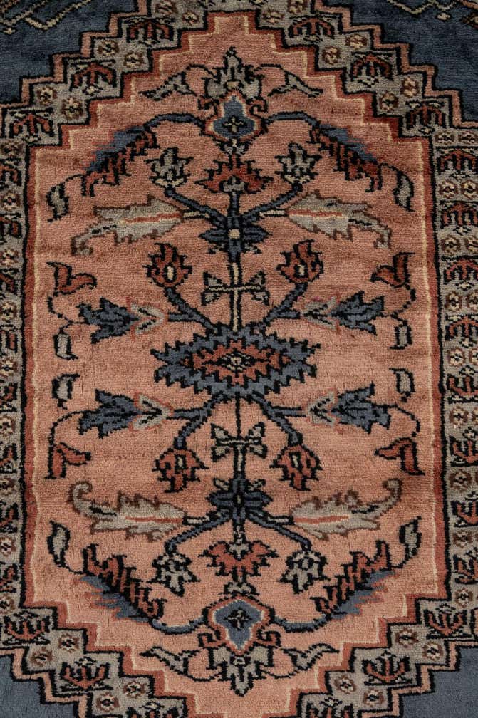 4' 2 x 5' 8 Hand Knotted Lahour Oriental Wool Rug