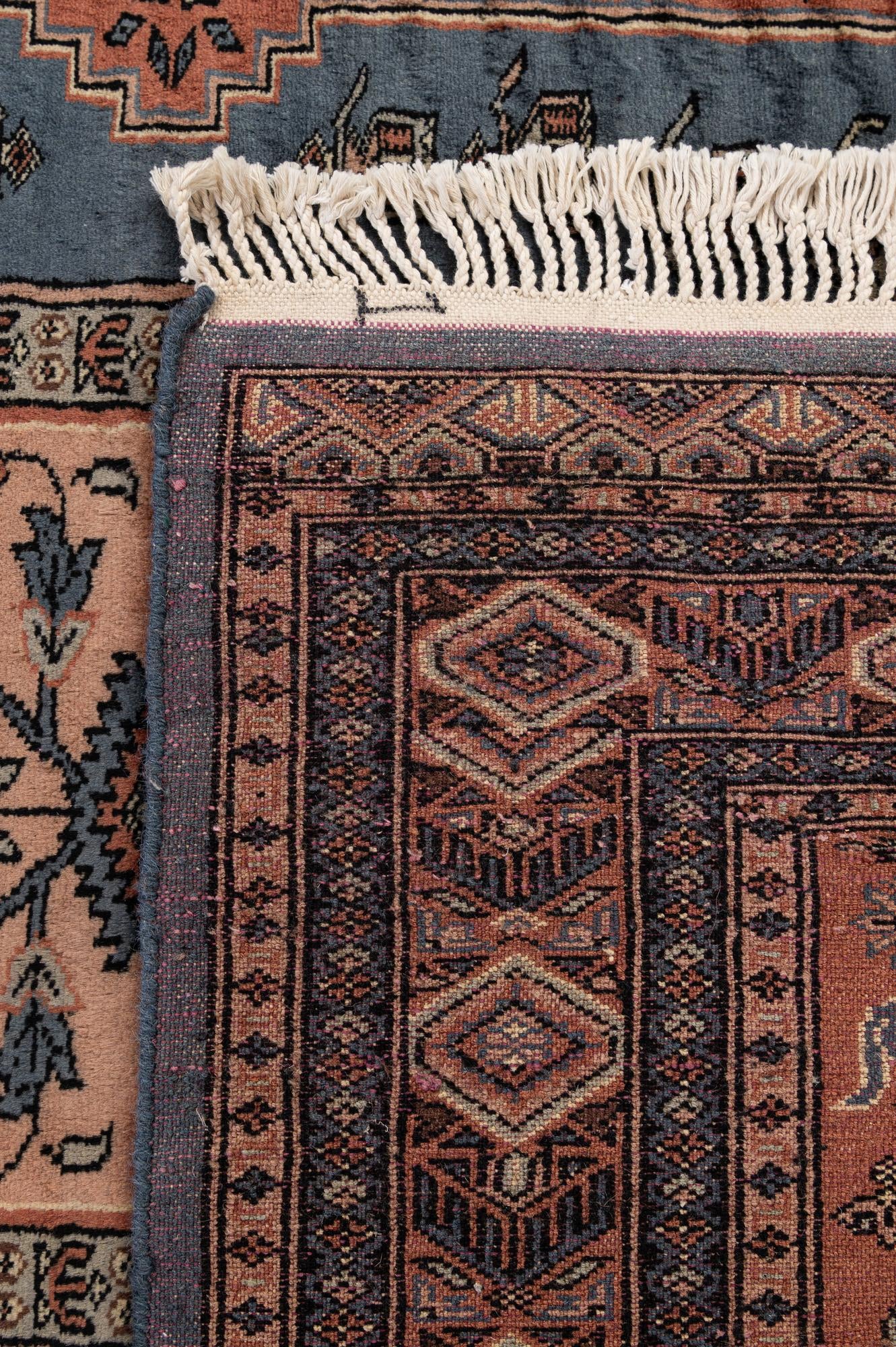 4' 2 x 5' 8 Hand Knotted Lahour Oriental Wool Rug
