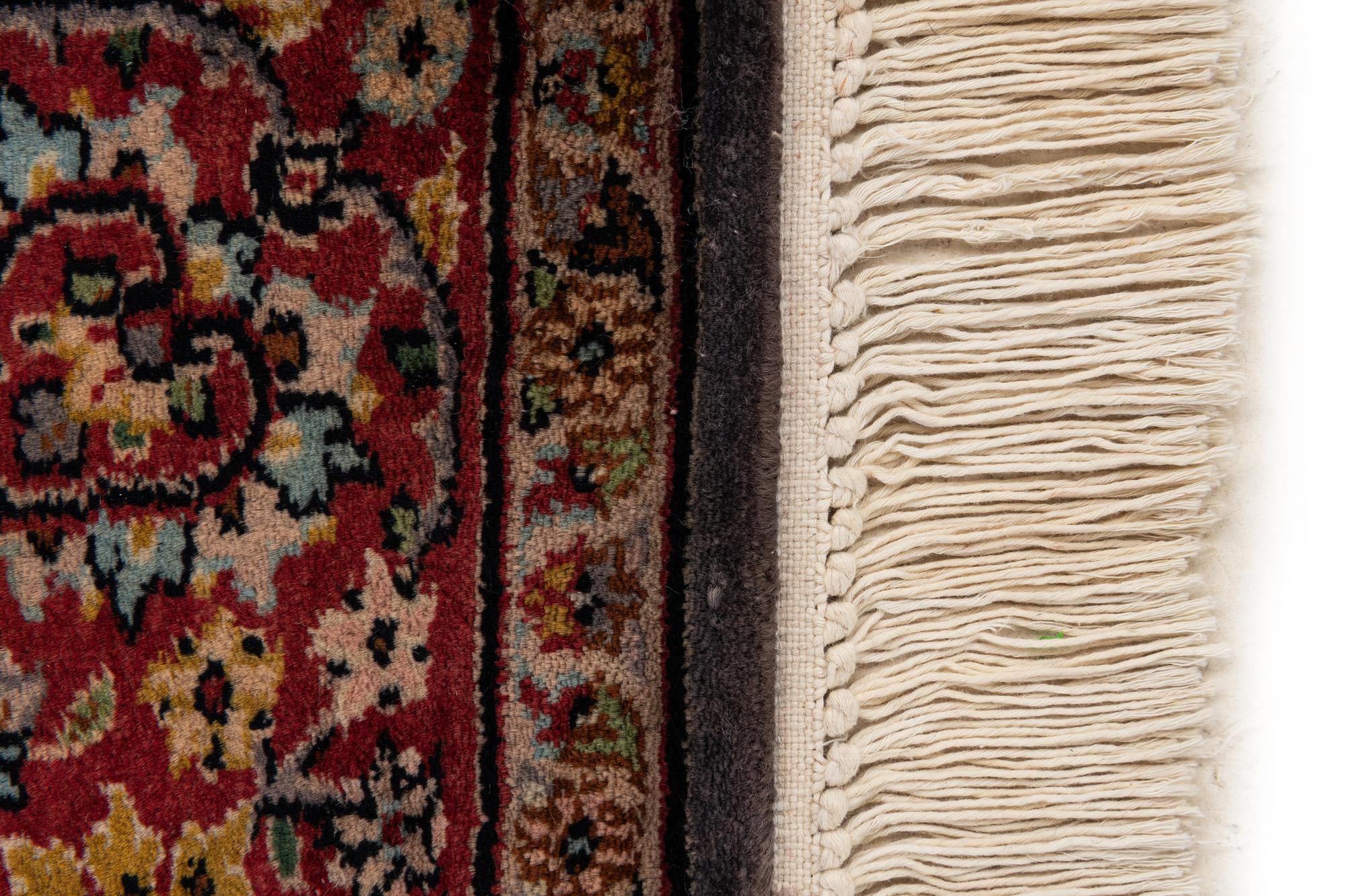 4' x 5' 10 Hand Knotted Lahour Wool Rug