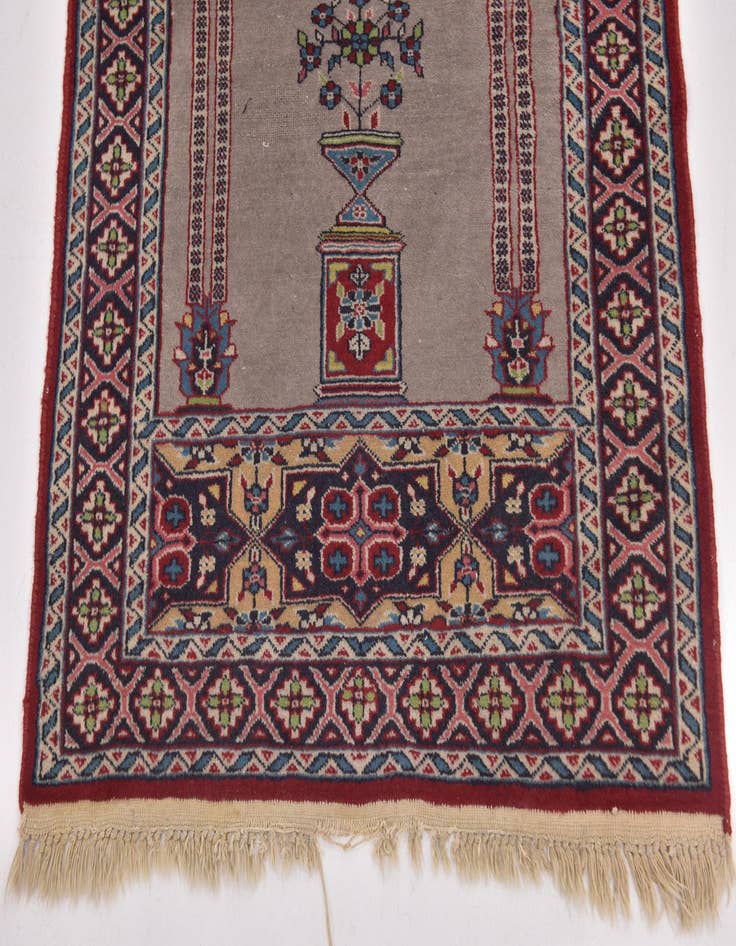 Detail image of 2' 7 x 4' 5  Hand Knotted Lahour Oriental Wool Rug