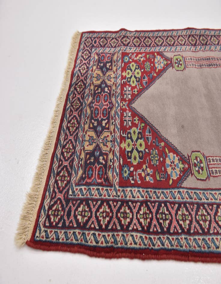 Detail image of 2' 7 x 4' 5  Hand Knotted Lahour Oriental Wool Rug