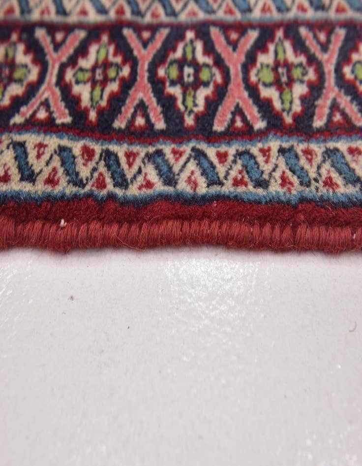Detail image of 2' 7 x 4' 5  Hand Knotted Lahour Oriental Wool Rug
