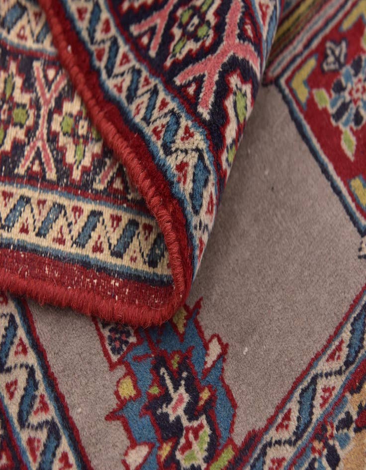 Detail image of 2' 7 x 4' 5  Hand Knotted Lahour Oriental Wool Rug