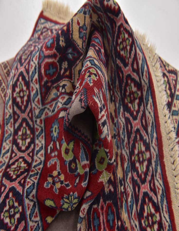 Detail image of 2' 7 x 4' 5  Hand Knotted Lahour Oriental Wool Rug