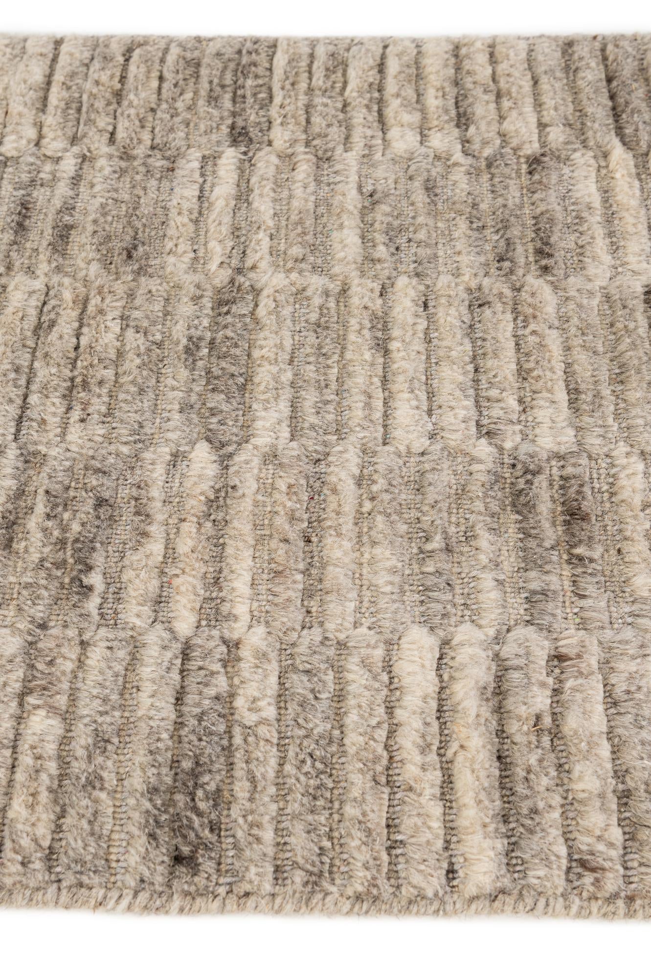 2' x 3' 2 Hand Knotted Lana New Zealand Wool Rug