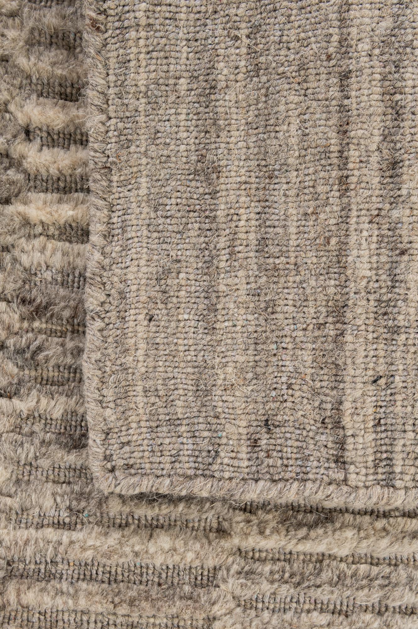 2' x 3' 2 Hand Knotted Lana New Zealand Wool Rug