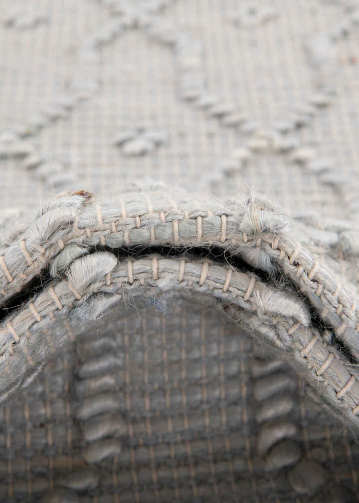 4' 1 x 6' 1 Hand Woven Larsa Jute Rug