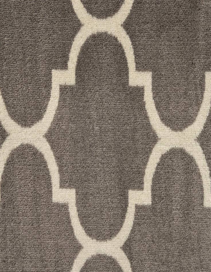 Detail image of 5' 5 x 6' 10 Lattice Rug