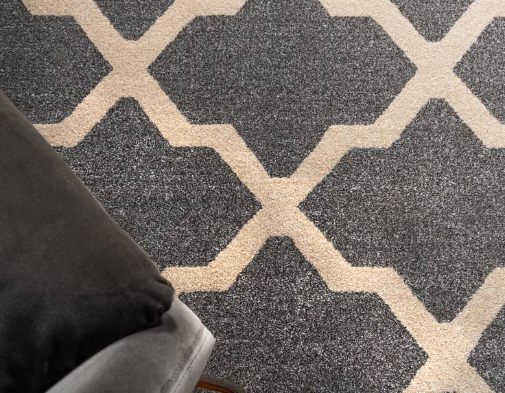 Detail image of 5' x 8' Lattice Rug