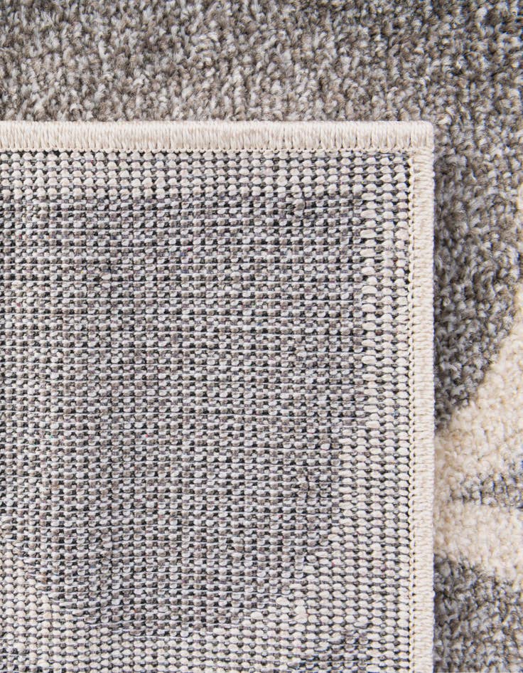 Detail image of 7' x 10' Lattice Rug