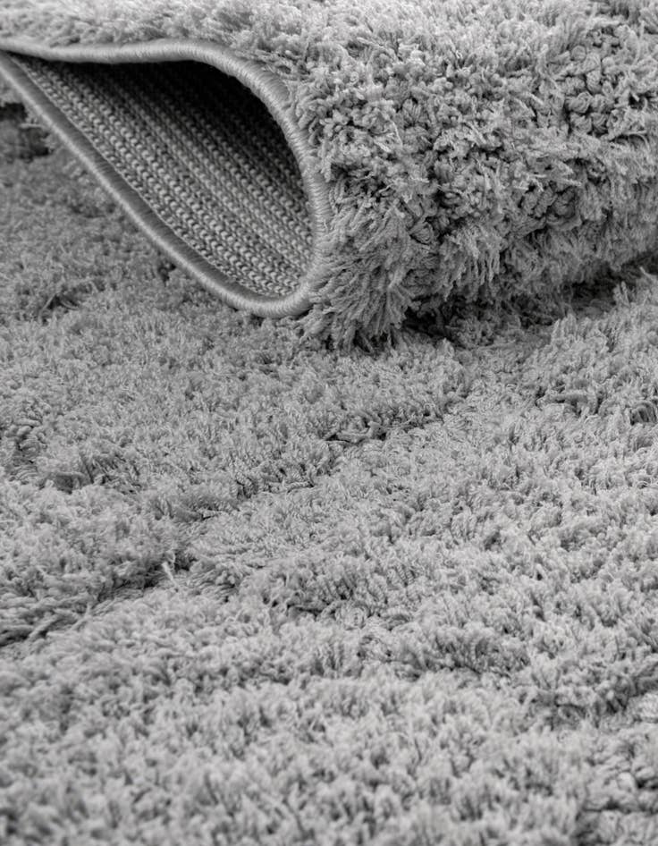 Detail image of 4' x 6' Lattice Shag Rug