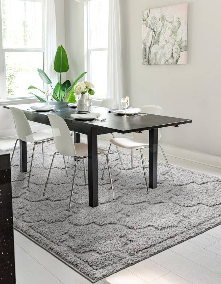 Detail image of 4' x 6' Lattice Shag Rug