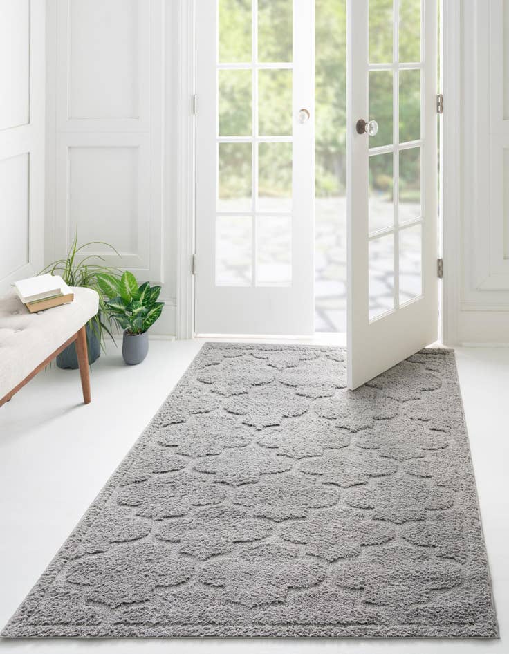 Detail image of 4' x 6' Lattice Shag Rug