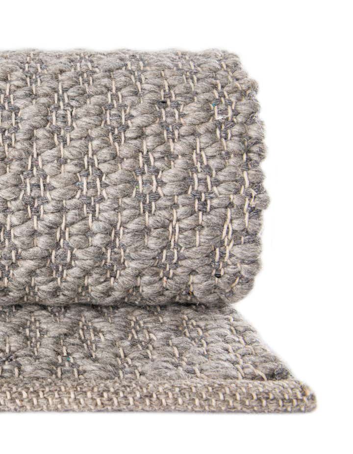 3' 3 x 5' 3 Hand Woven Lattice Wool Rug