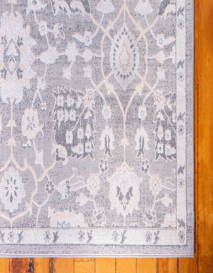 Detail image of 5' x 8' Legacy Rug