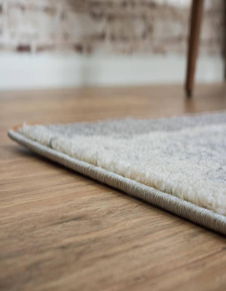 Detail image of 8' x 10' Legacy Rug