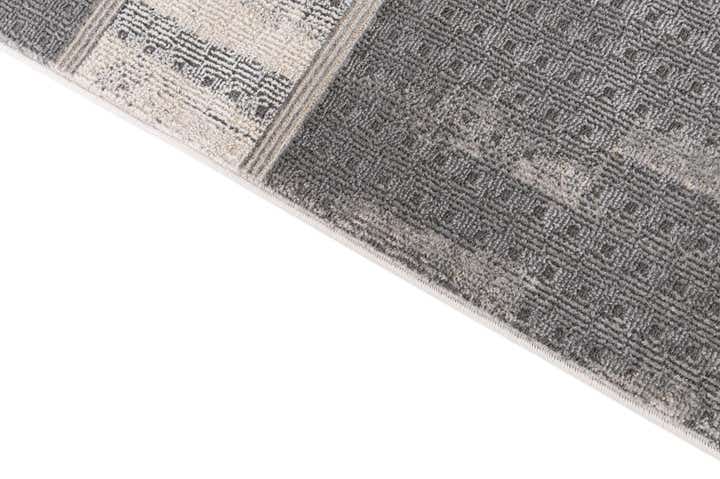 5' x 7' 4 Leipzig Rug