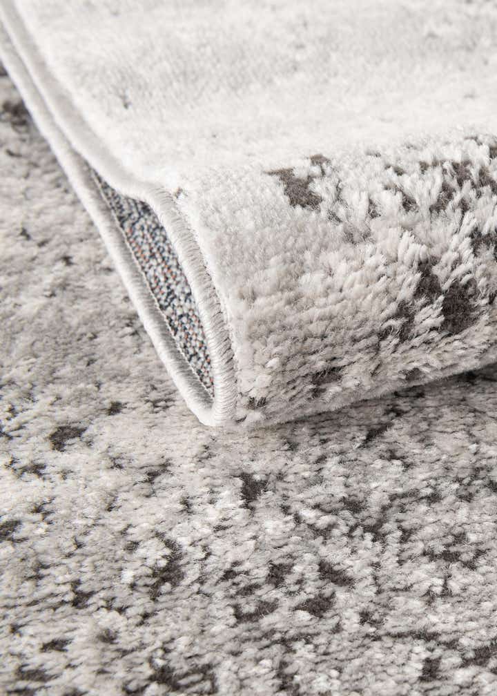 8' x 11' Leipzig Rug