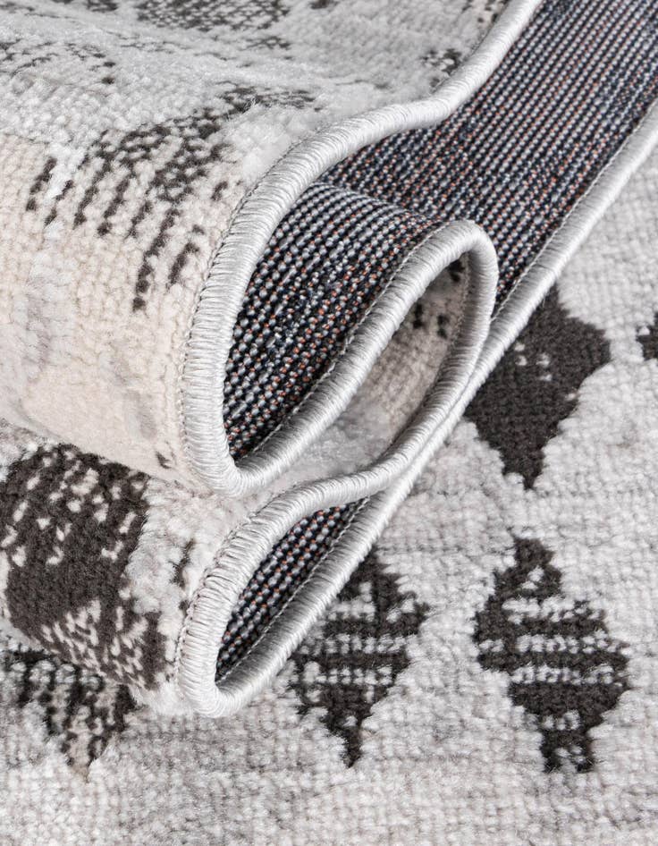 Detail image of 9' x 12' 2 Leipzig Rug