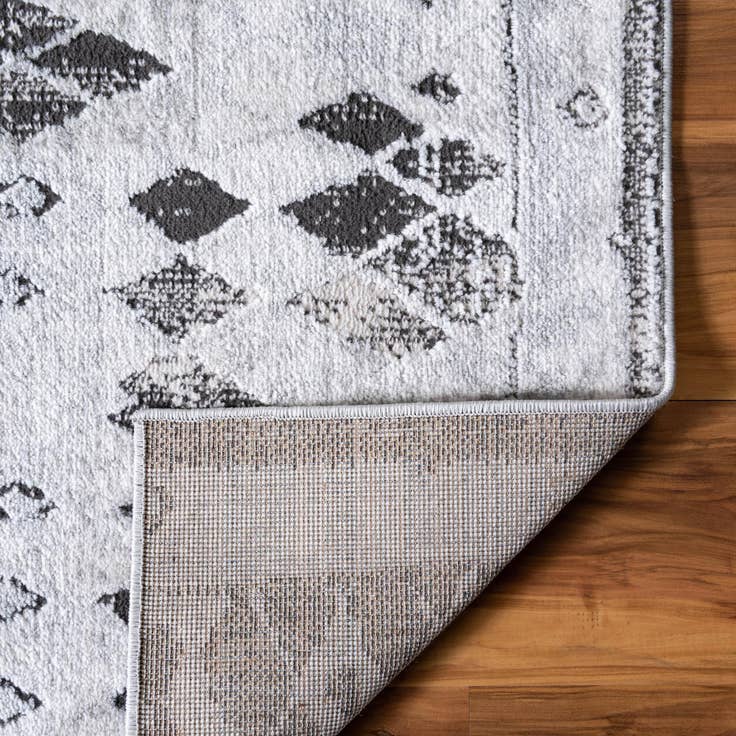 Detail image of 4' x 6' Leipzig Rug
