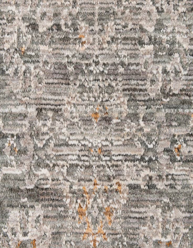 Detail image of 5' 2 x 7' 6 Lola Rug