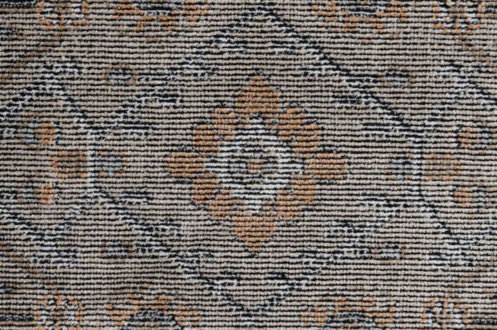 5' 5 x 7' 9 Lola Rug