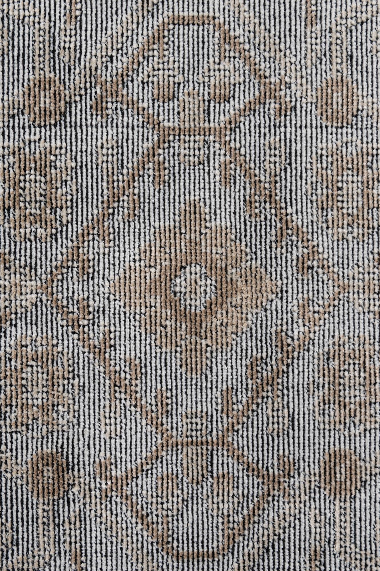 5' 5 x 7' 9 Lola Rug