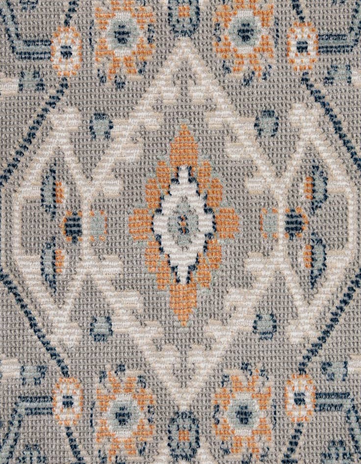 Detail image of 5' 5 x 7' 8 Lola Rug