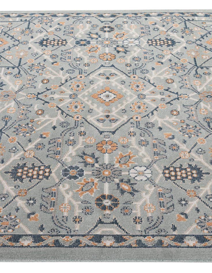 Detail image of 5' 4 x 7' 7 Lola Rug