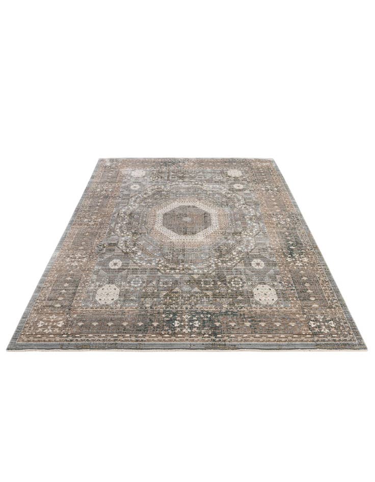 Detail image of 6' 7 x 9' 7 Lola Rug