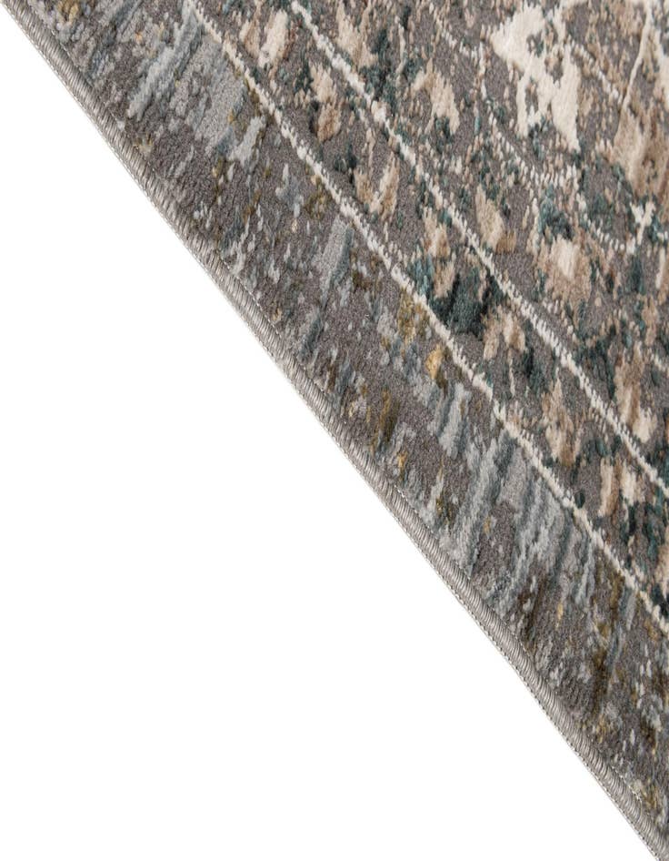 Detail image of 6' 7 x 9' 7 Lola Rug