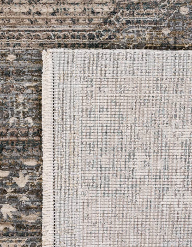 Detail image of 6' 7 x 9' 7 Lola Rug