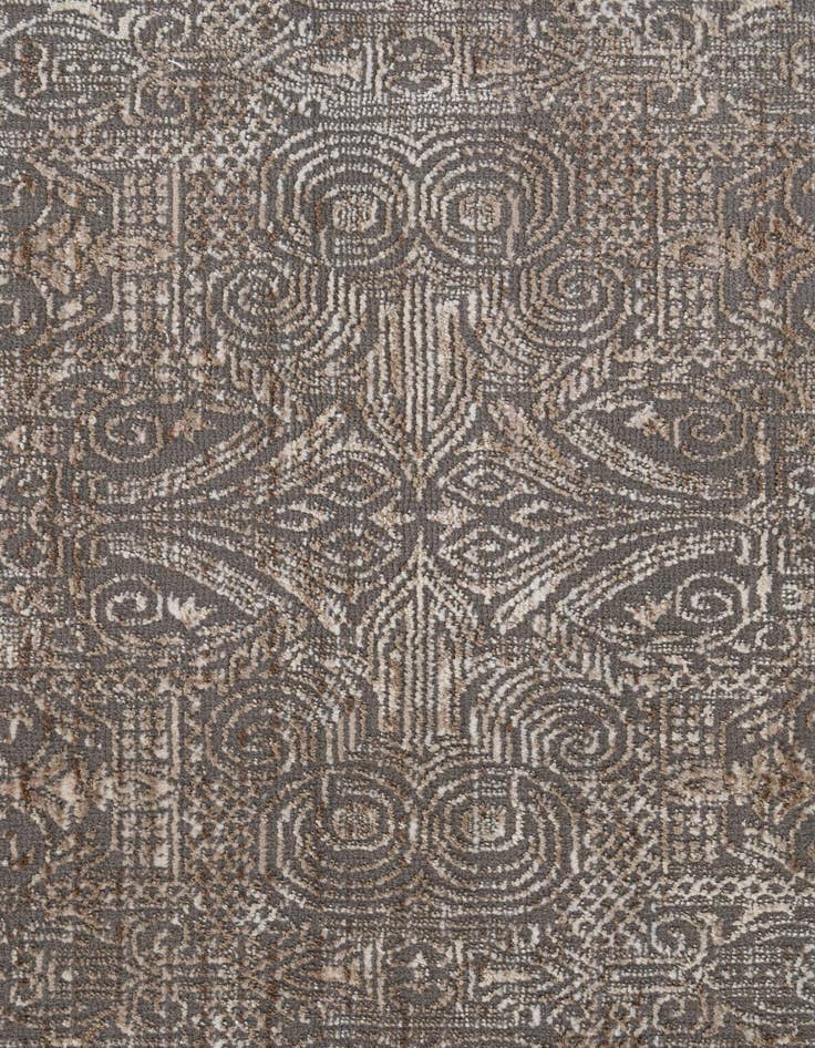Detail image of 6' 6 x 9' 7 Lola Rug