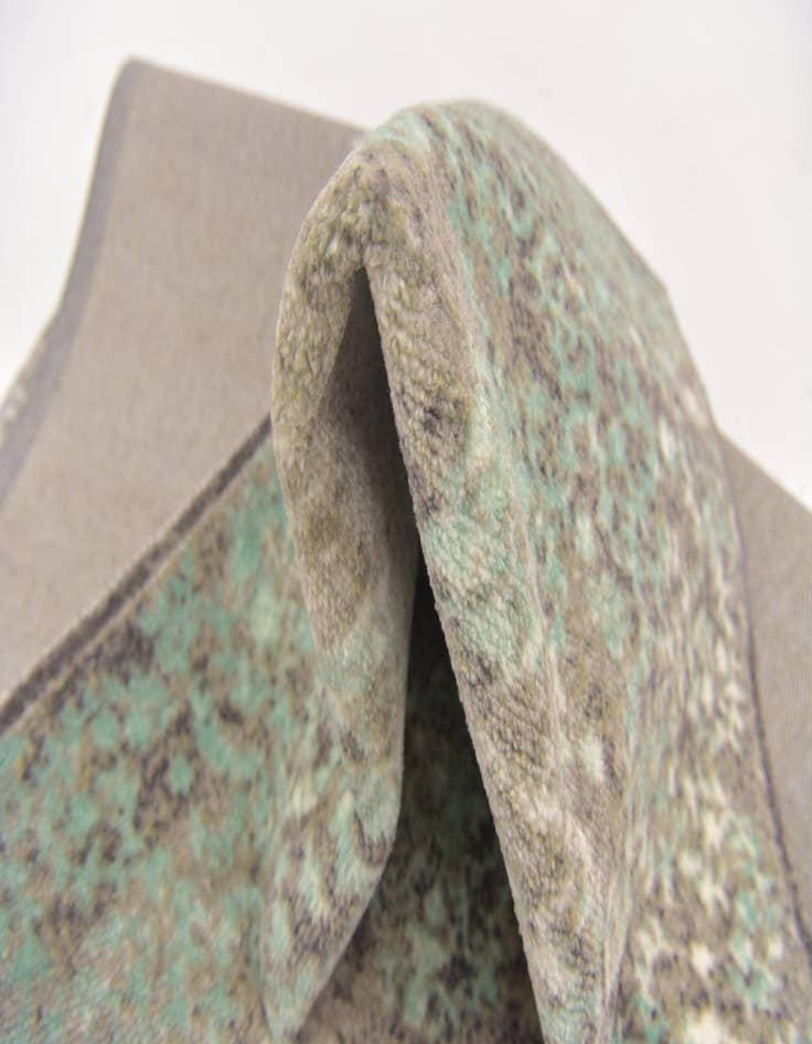 Detail image of 4' x 6' Luna Wool Rug