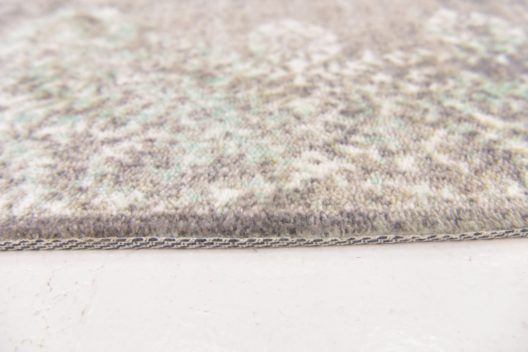 4' x 6' Luna Wool Rug