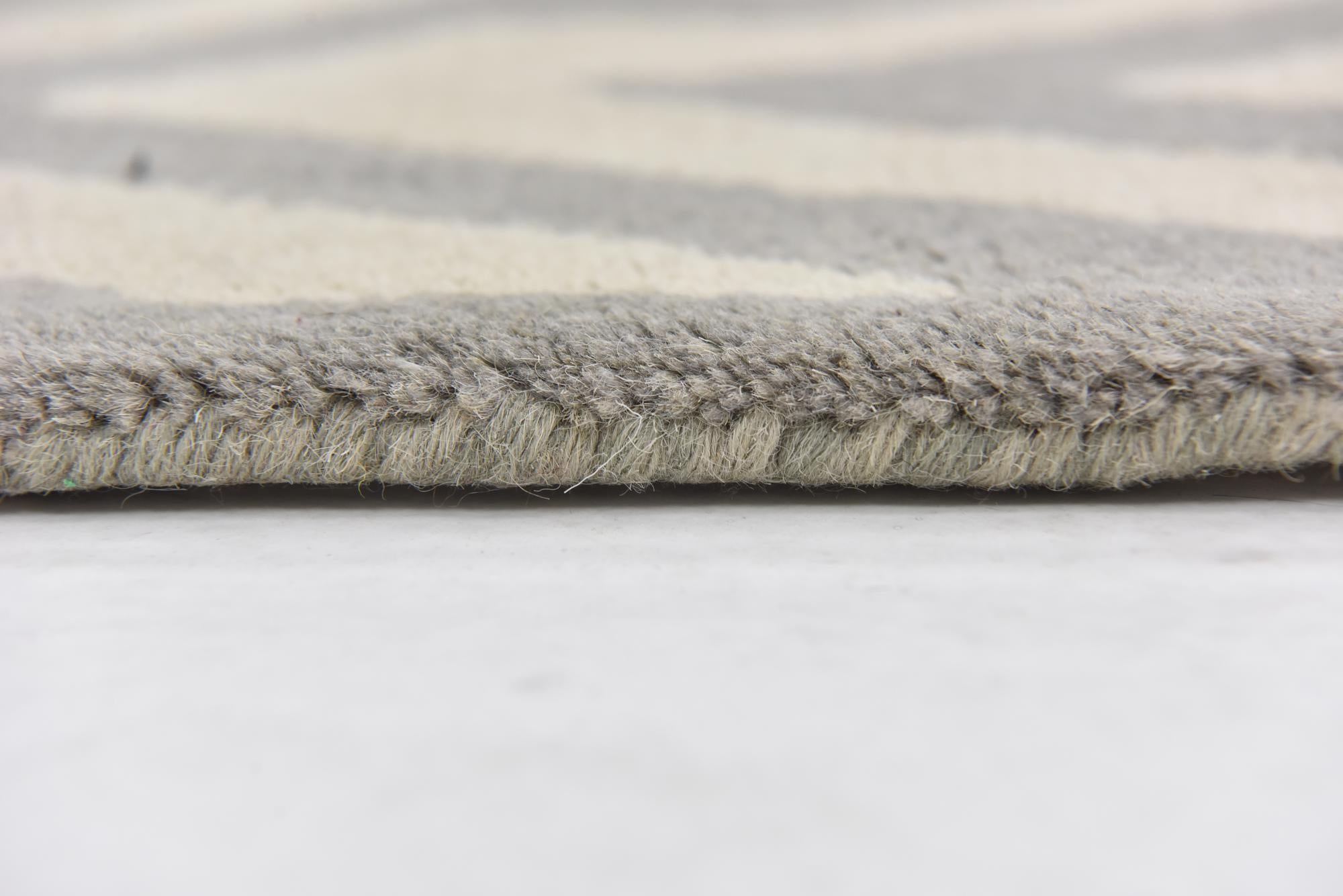 4' 10 x 7' 10 Luna Wool Rug