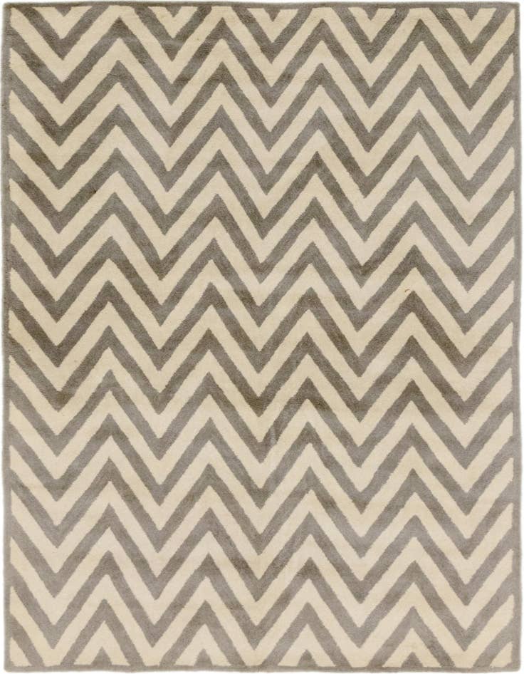 Detail image of 4' 10 x 7' 10 Luna Wool Rug