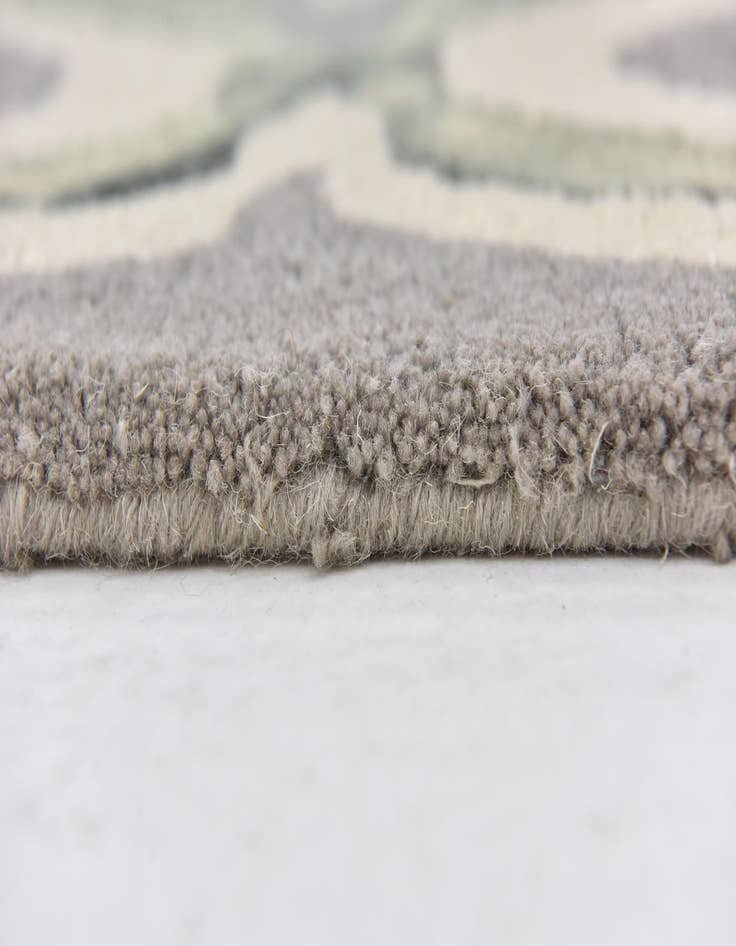 Detail image of 5' 3 x 7' 5 Luna Wool Rug