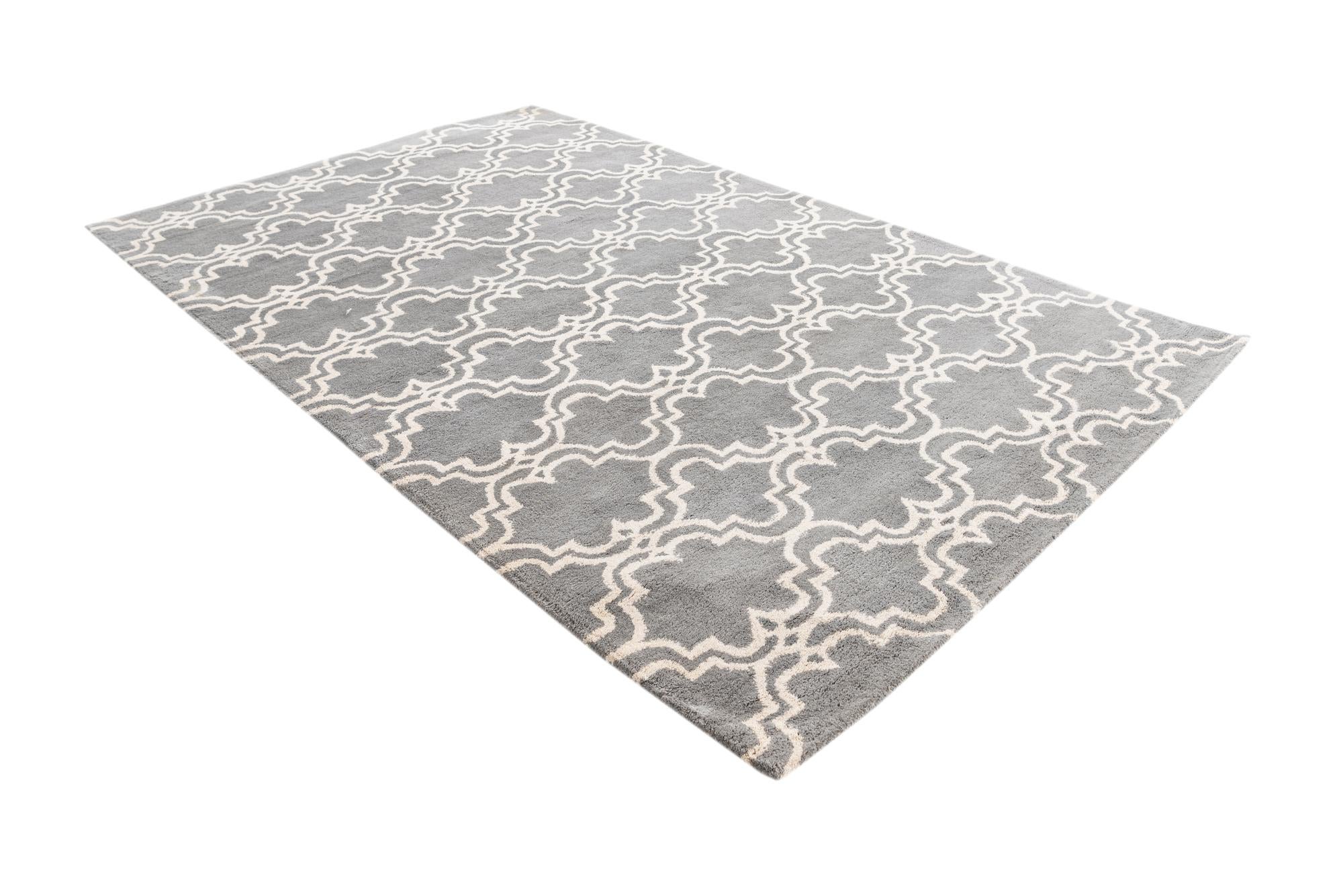 5' 1 x 8' Luna Rug