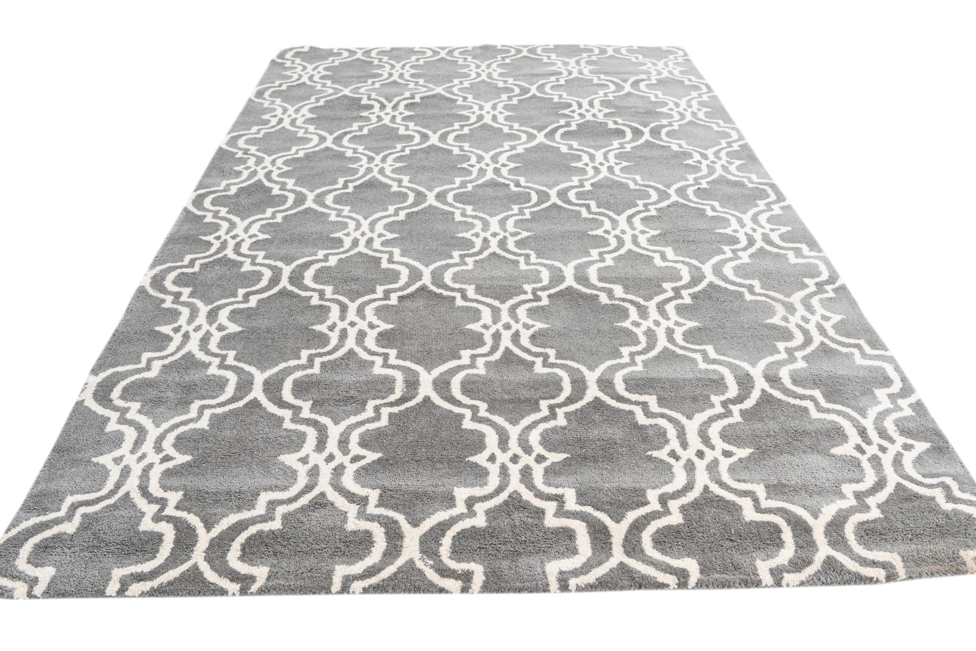 5' 1 x 8' Luna Rug