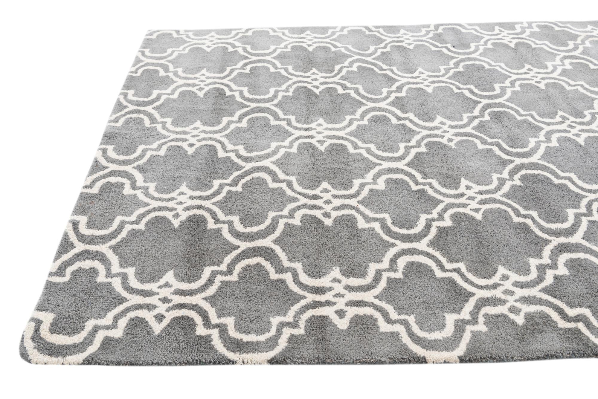 5' 1 x 8' Luna Rug