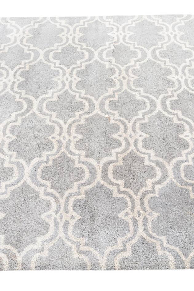 Detail image of 5' 1 x 7' 9 Luna Rug