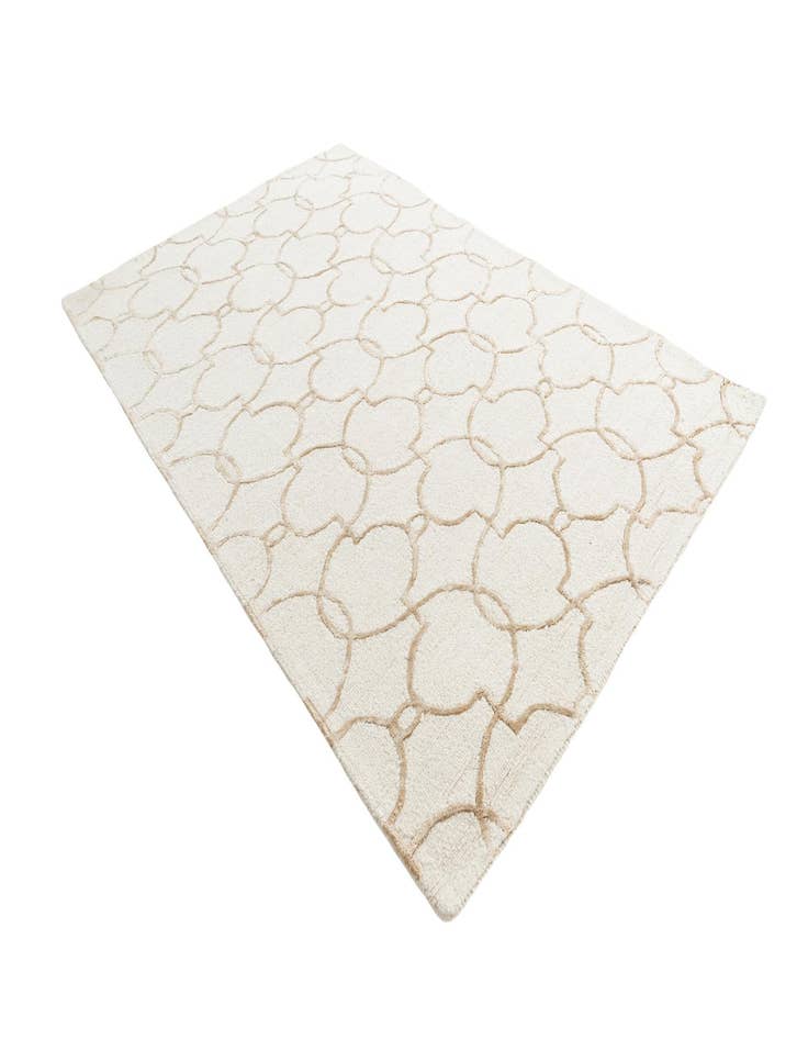 Detail image of 5' 1 x 8' 1 Luna Rug