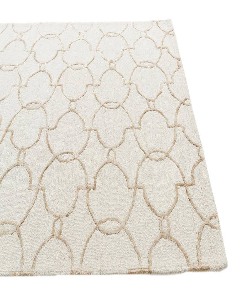 Detail image of 5' 1 x 8' 1 Luna Rug