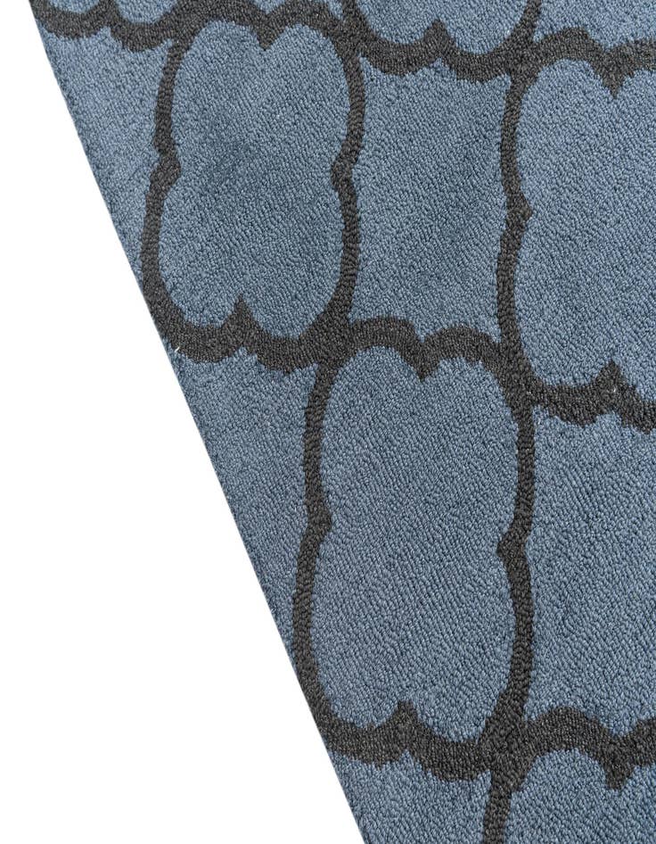 Detail image of 5' 1 x 8' Luna Rug