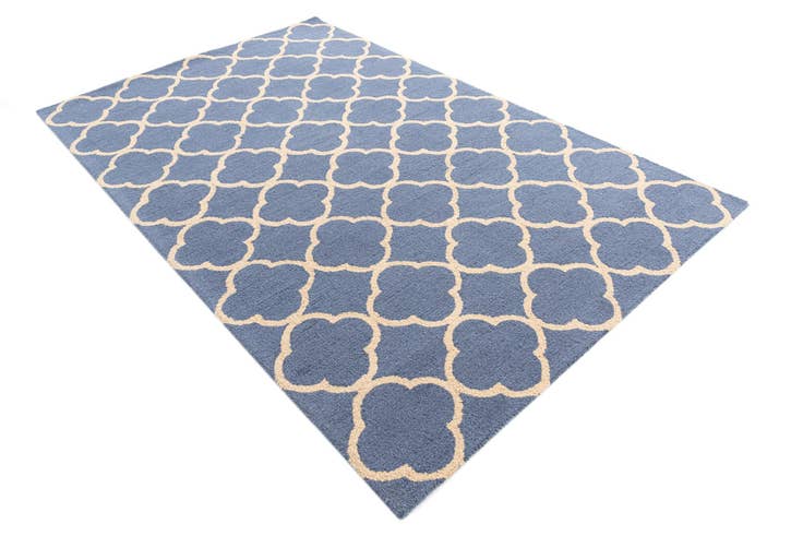 Detail image of 5' x 8' Luna Rug