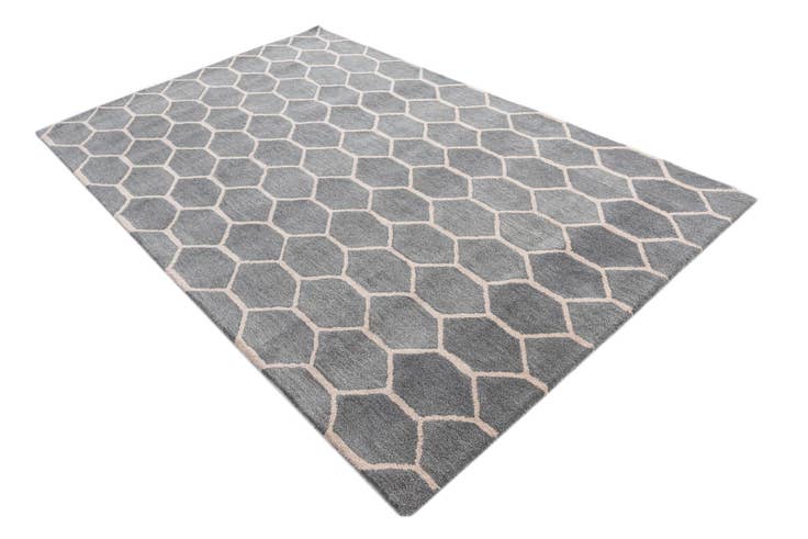 Detail image of 5' 1 x 8' Luna Rug