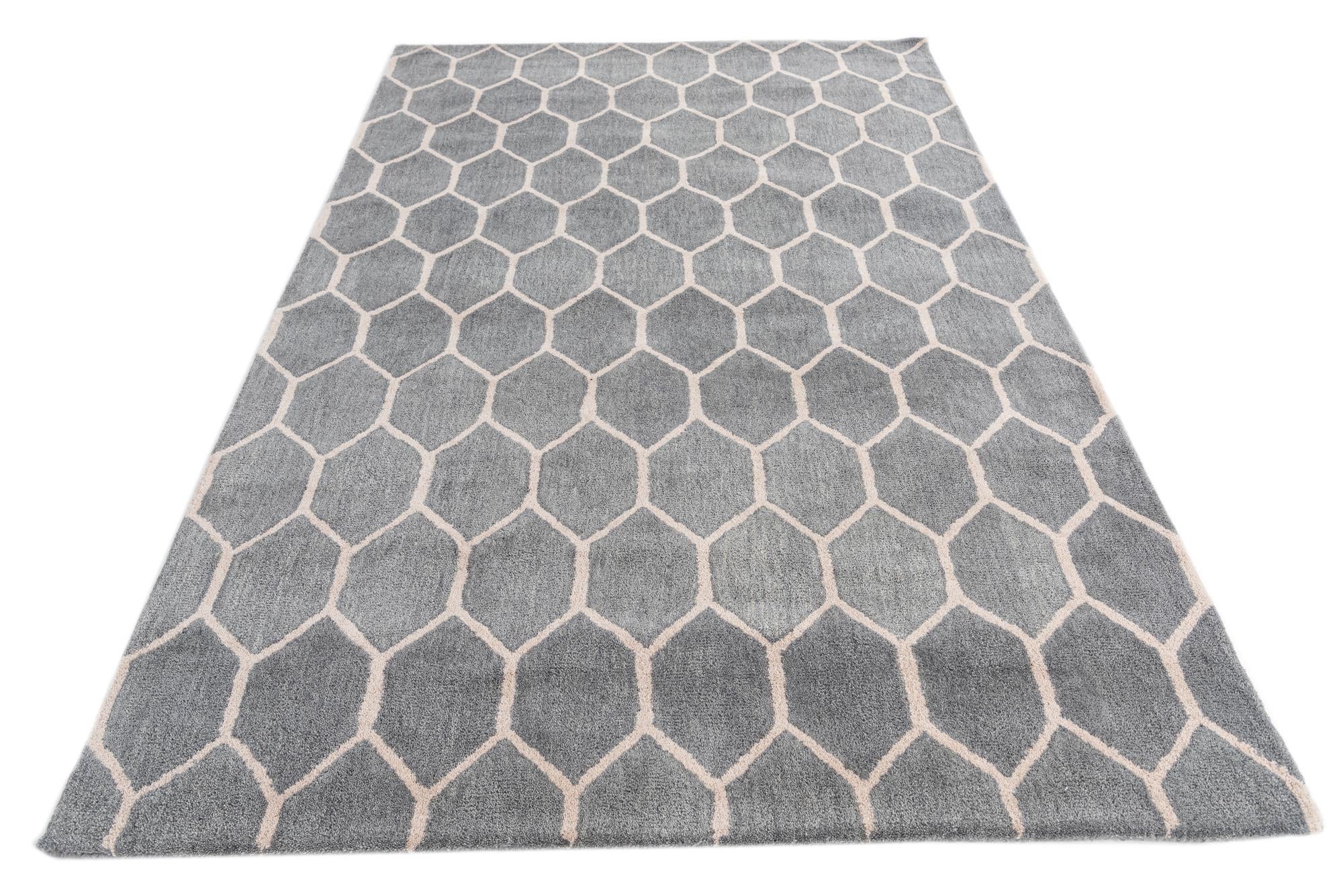 5' 1 x 8' Luna Rug