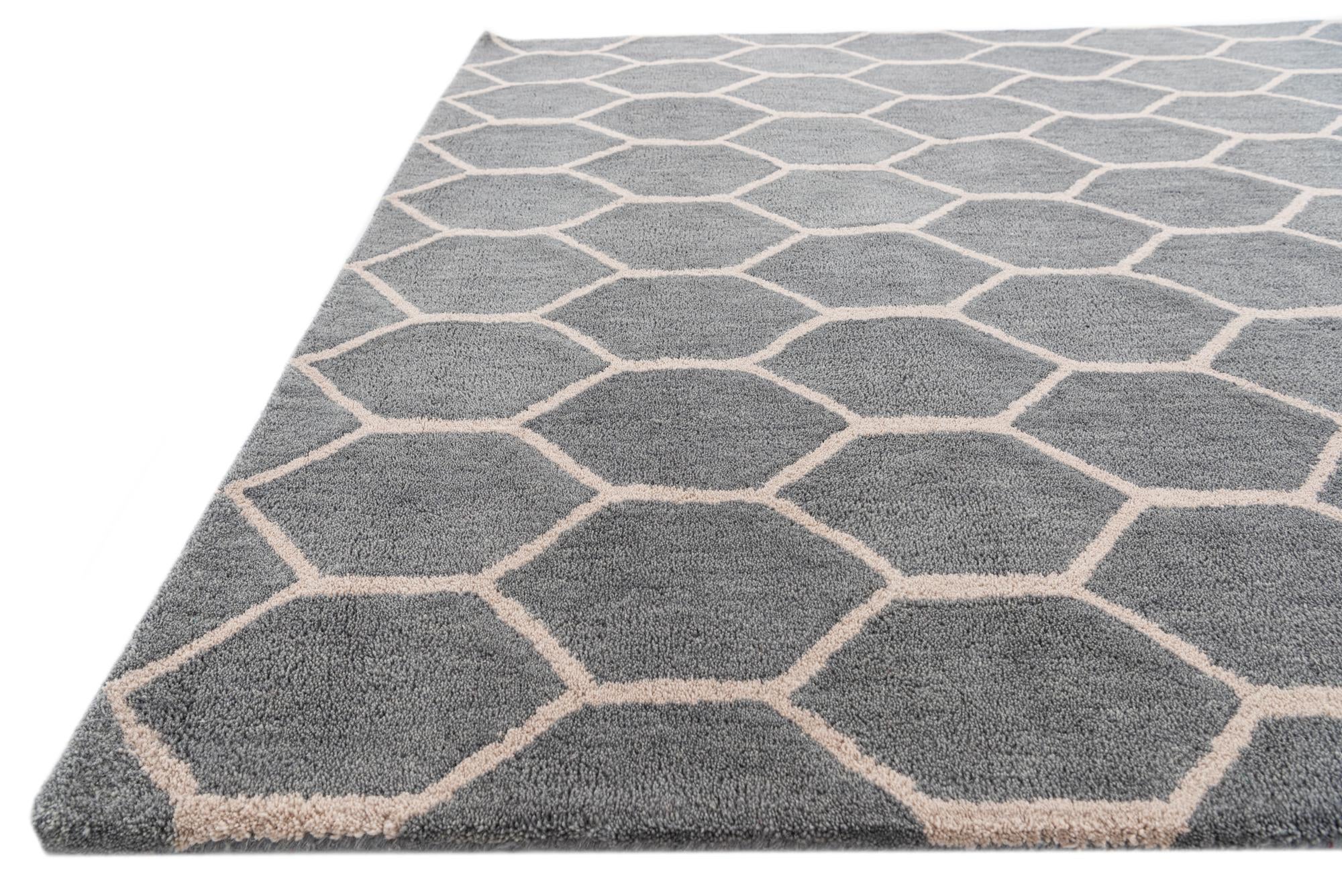 5' 1 x 8' Luna Rug